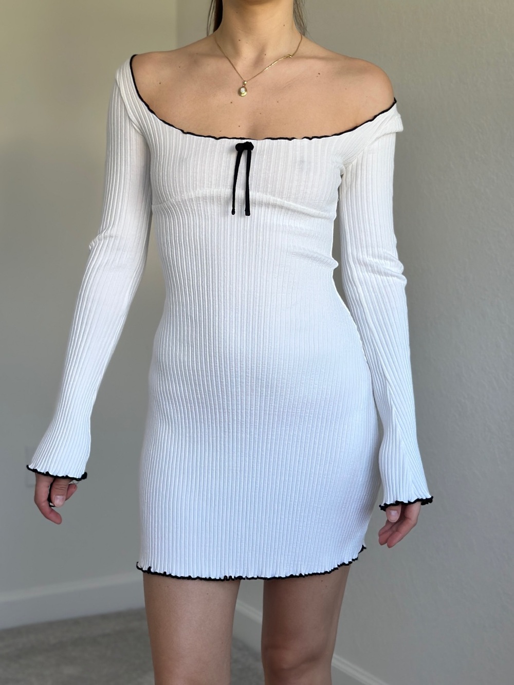 H&M White Off-Shoulder Ribbed Mini Dress with Black Trim
